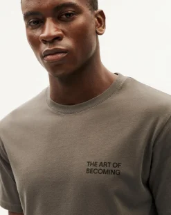 Graues T-Shirt Becoming
