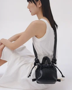 Schwarze Tasche aus veganem Leder Micro Ona